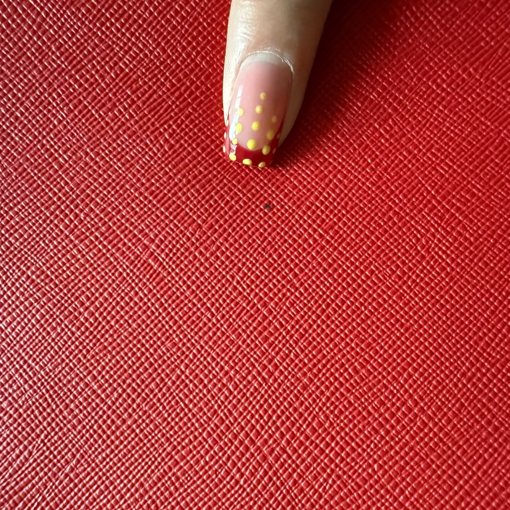 Guess Red Compact Wallet With Triangular Logo - image 3